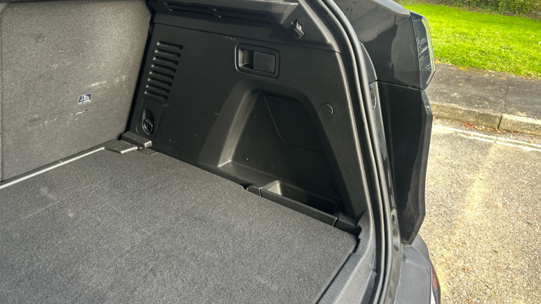 Peugeot 3008 1.2 Hybrid 136 Allure Premium+ 5dr e-DSC6 Petrol Estate